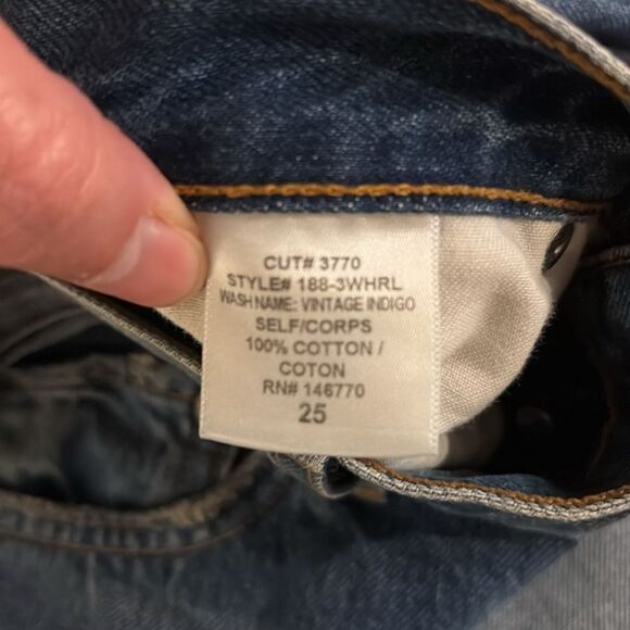 Re/done High Rise Loose in Vintage Indigo Wash - Picture 4 of 9